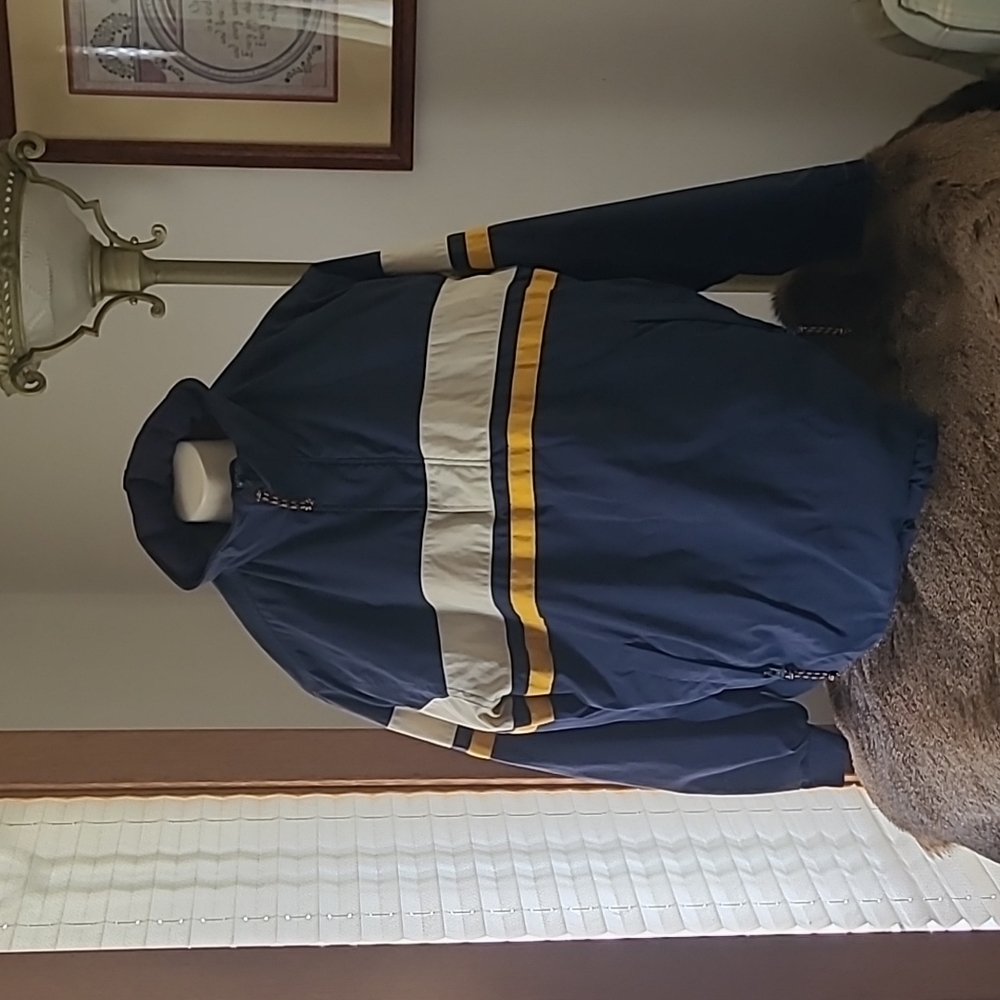 American Eagle Pull Over Winter Jacket..Size L - image 1